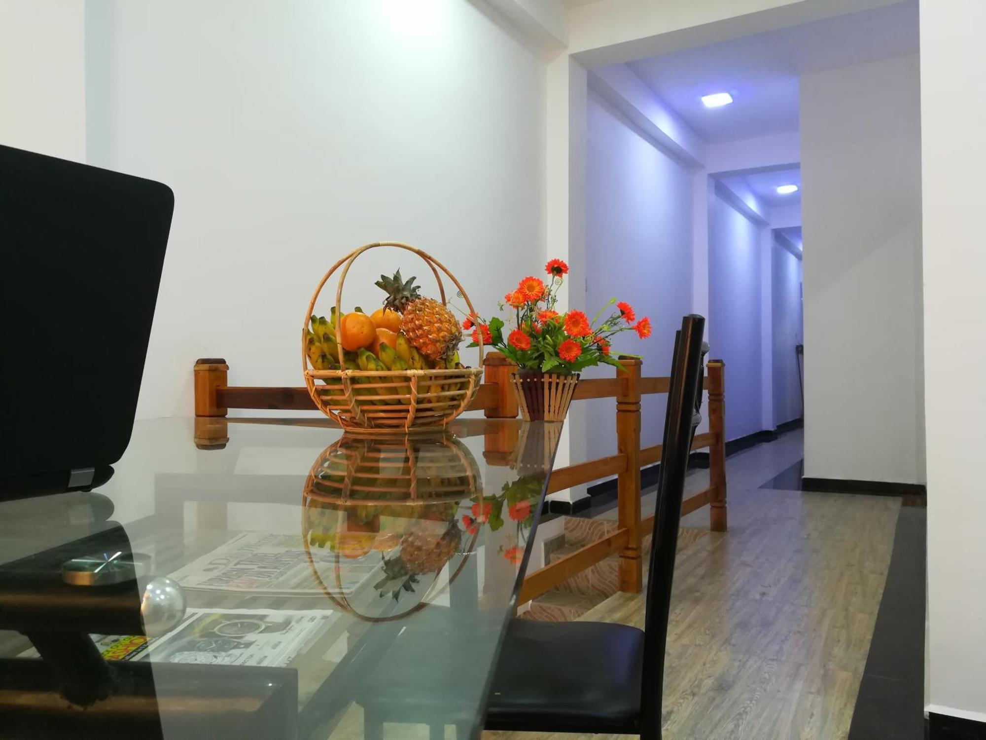 The Peak Residence Nallathanniya Extérieur photo