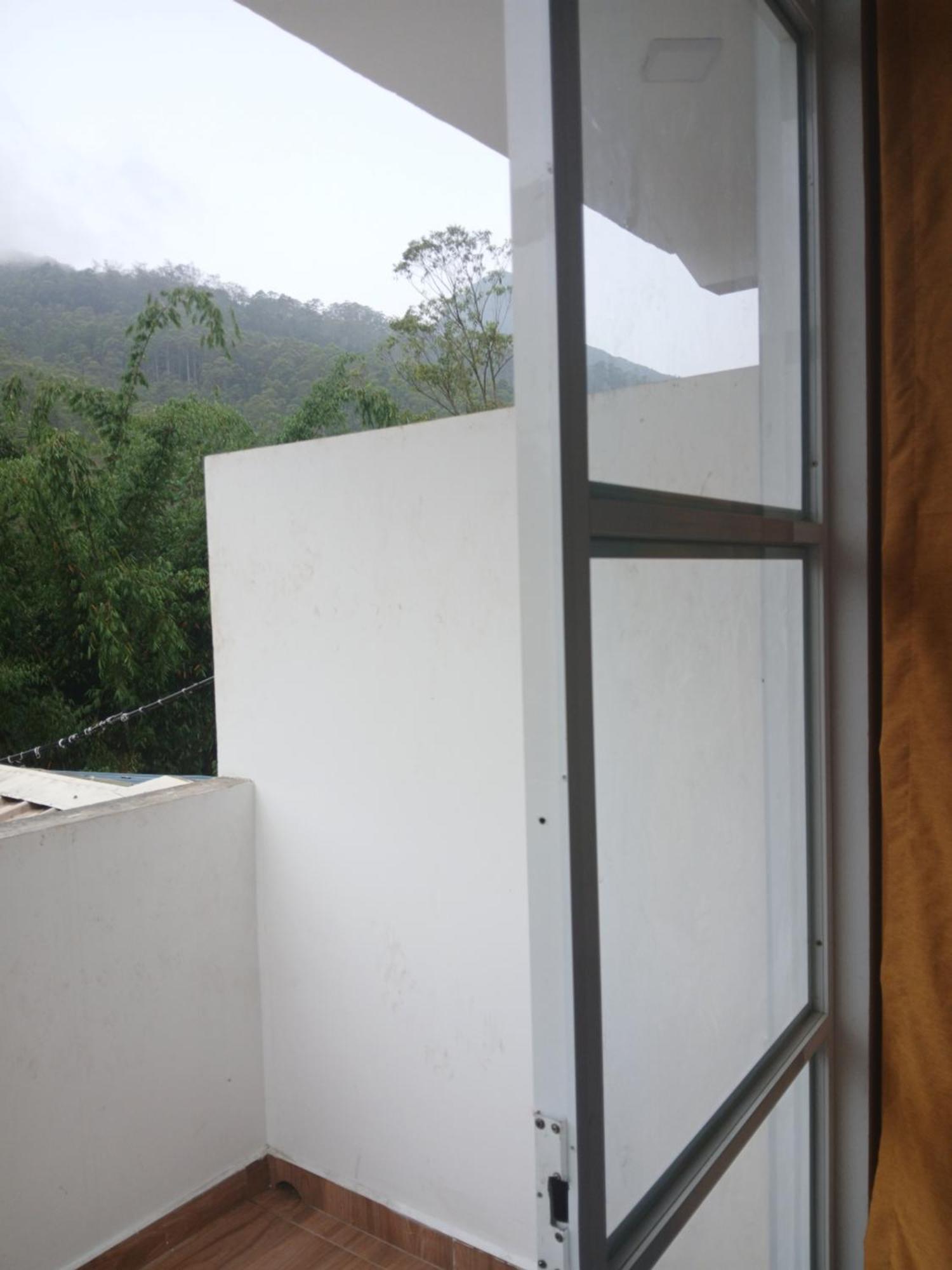 The Peak Residence Nallathanniya Extérieur photo