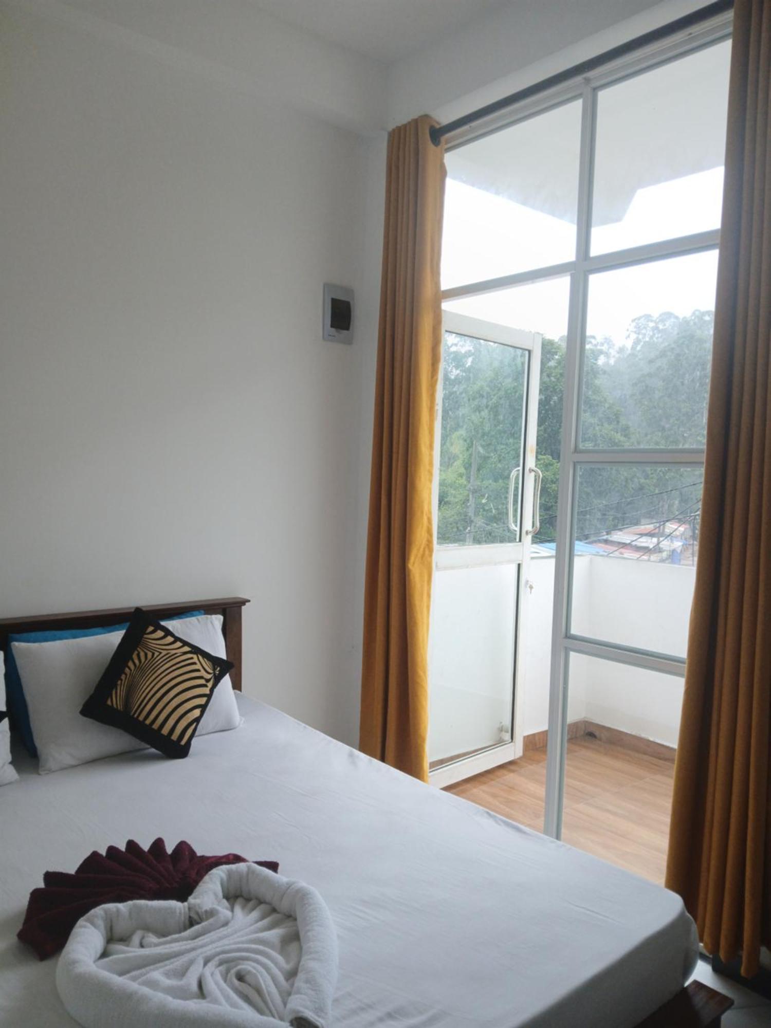The Peak Residence Nallathanniya Extérieur photo